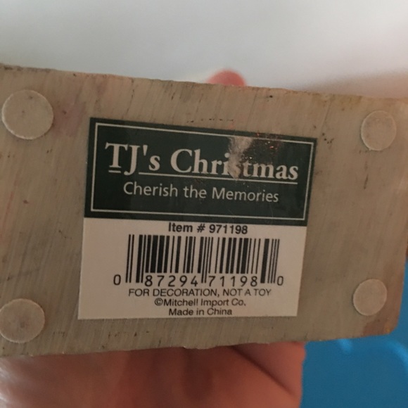 Christmas fireman Santa with Dalmatian - Picture 2 of 4